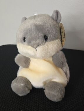 Gus Grey Squirrel Palm Pal